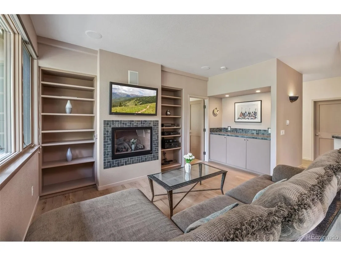 Photo of 1744 Falcon Dr