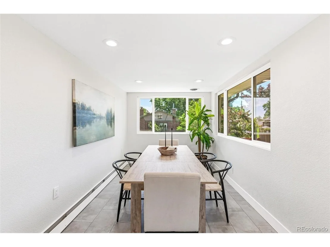 Photo of 3100 W Denver Pl