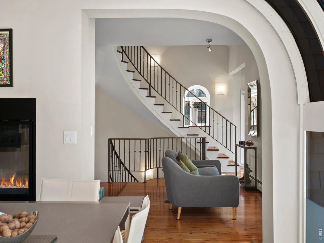 Photo of 403 Mountain View Rd