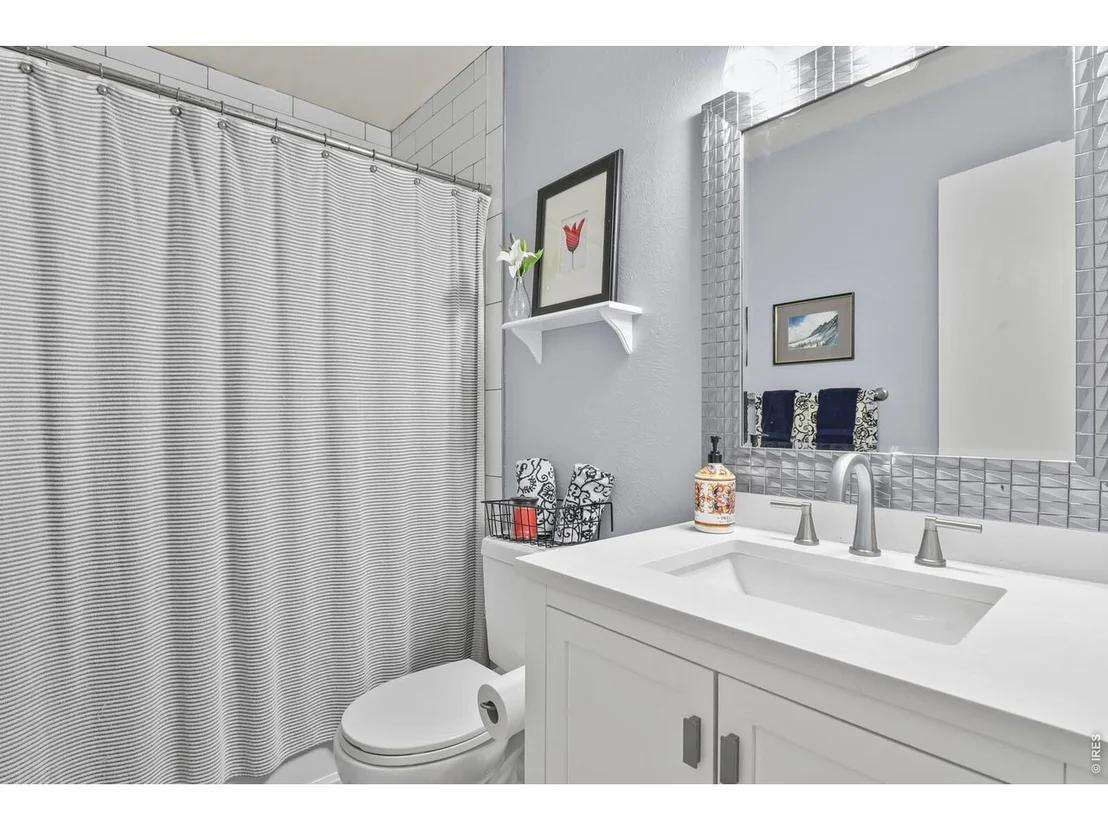 Photo of Unit D at 1118 Centaur Cir