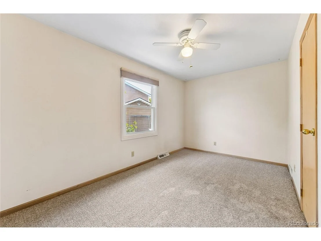 Photo of 100 Flora Ct