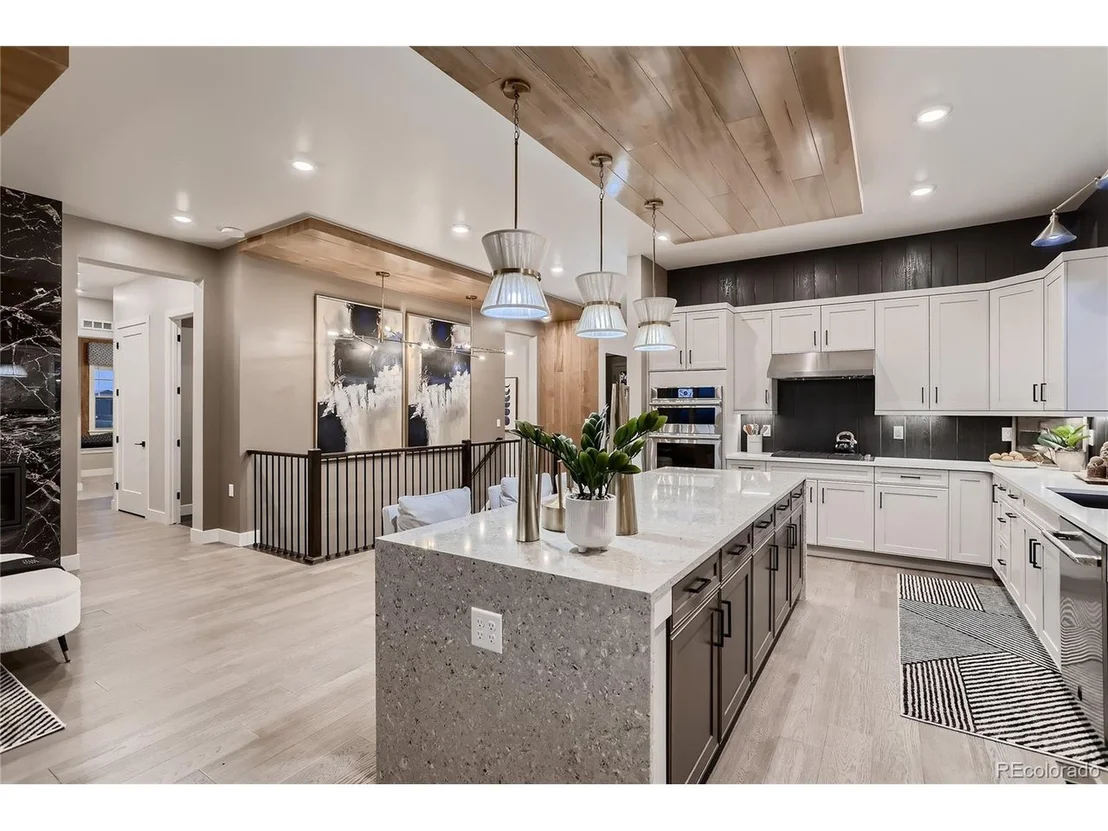 Photo of 698 Quarry Ct