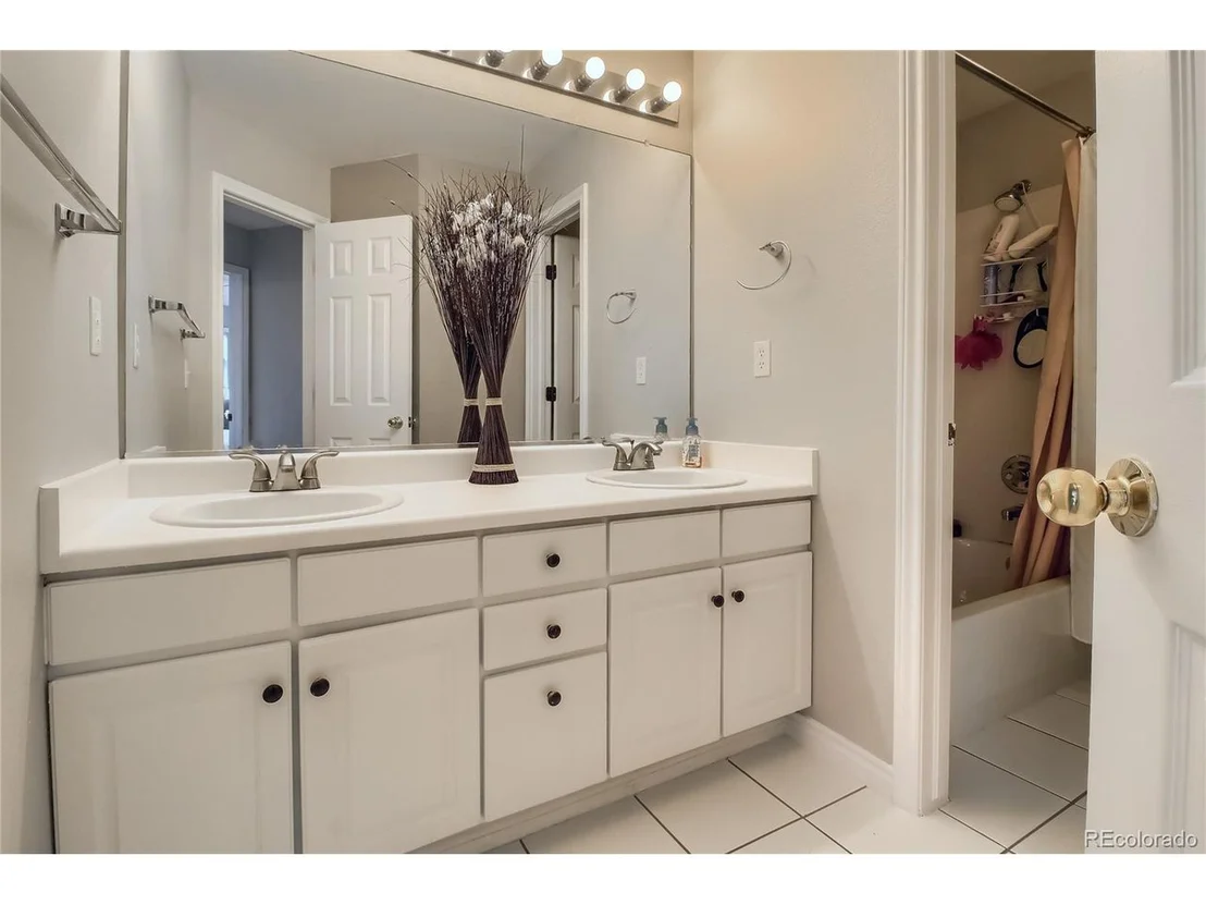 Photo of 1100 Sunset Dr