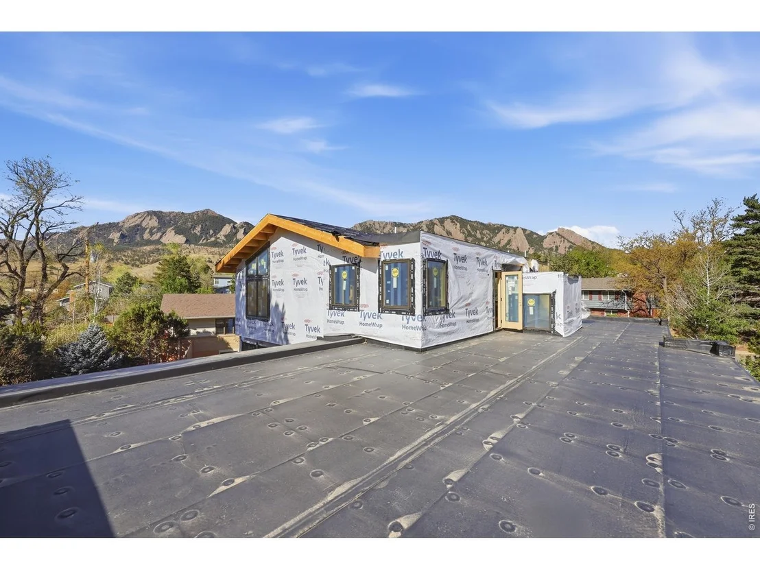 Photo of 2275 Hillsdale Cir