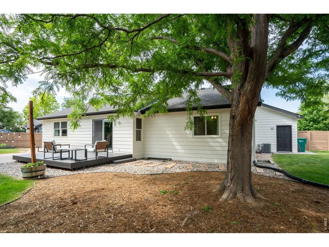 Photo of 245 Plum Ct
