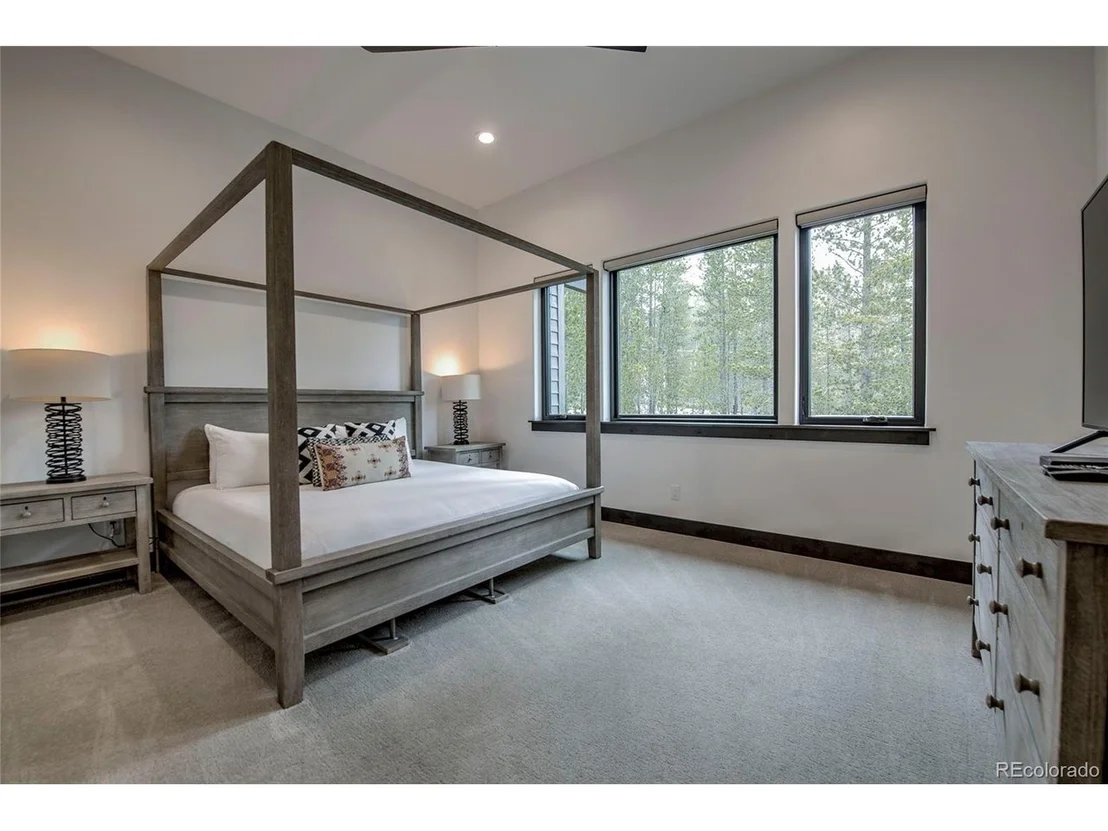 Photo of 89 Barton Way