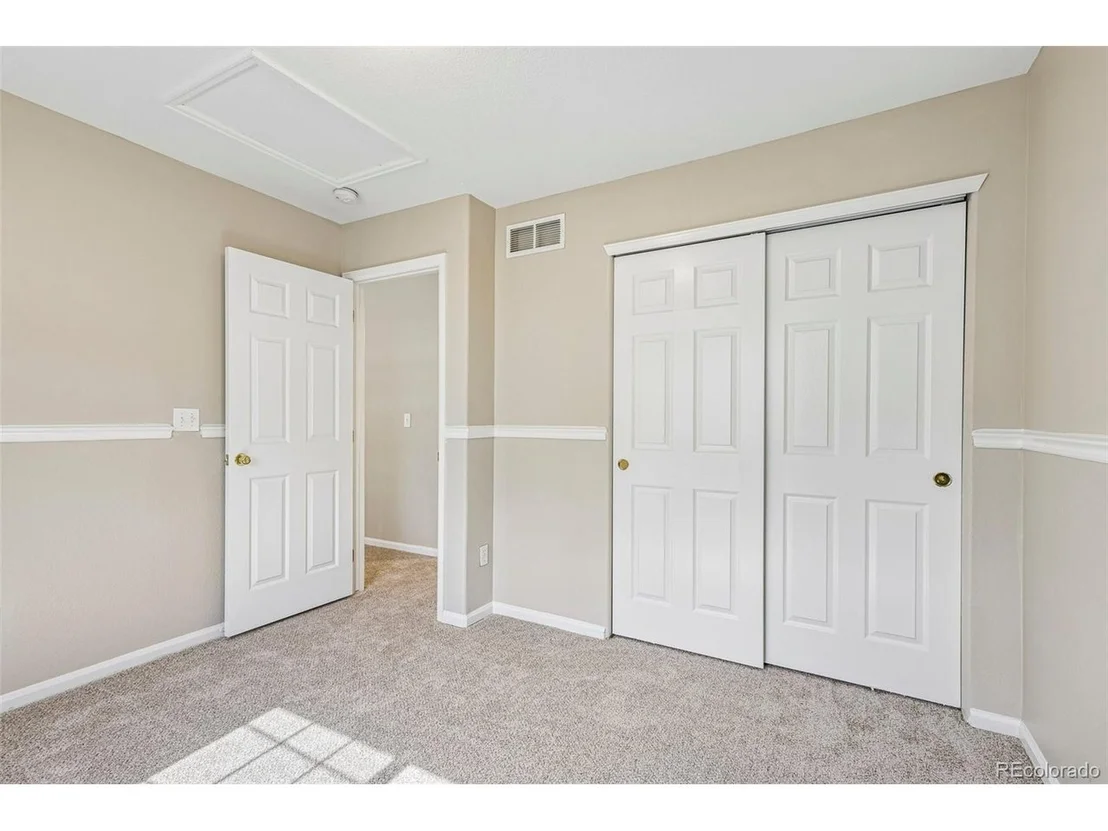 Photo of 5974 Sparrow Ave