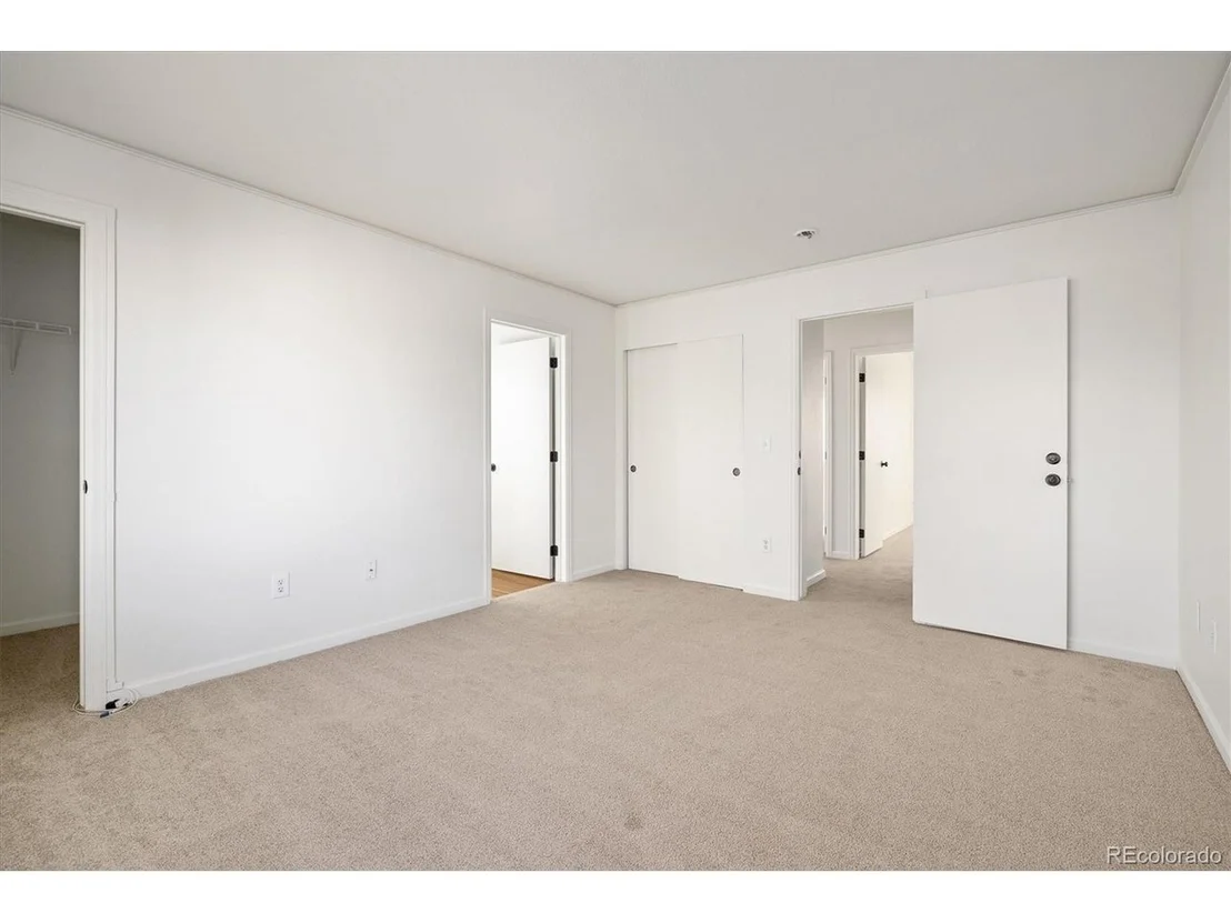 Photo of 1906 Wildrose Dr