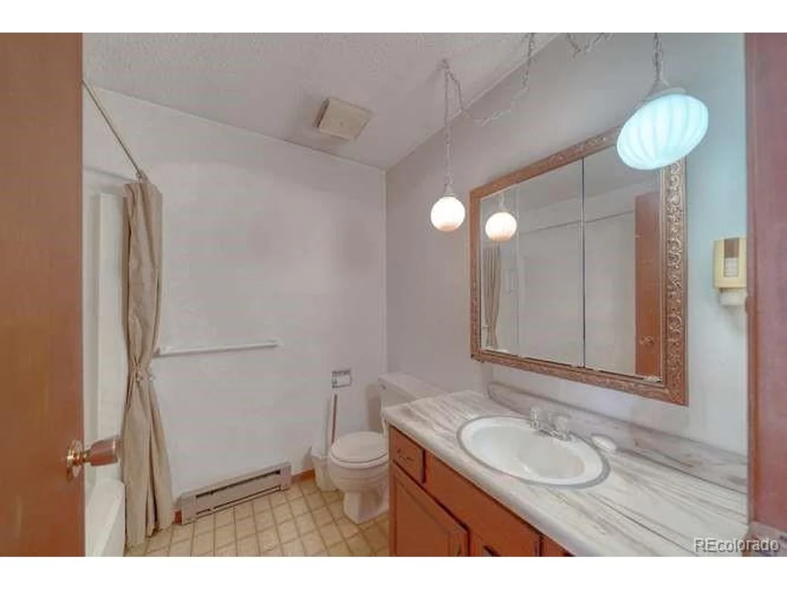 Photo of 10239 W Cheyenne Cir
