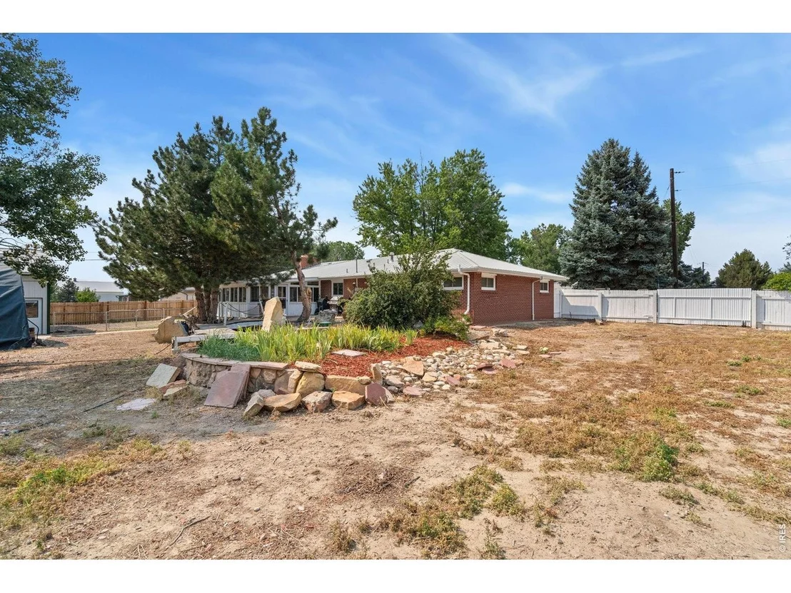 Photo of 335 Mountain View Dr
