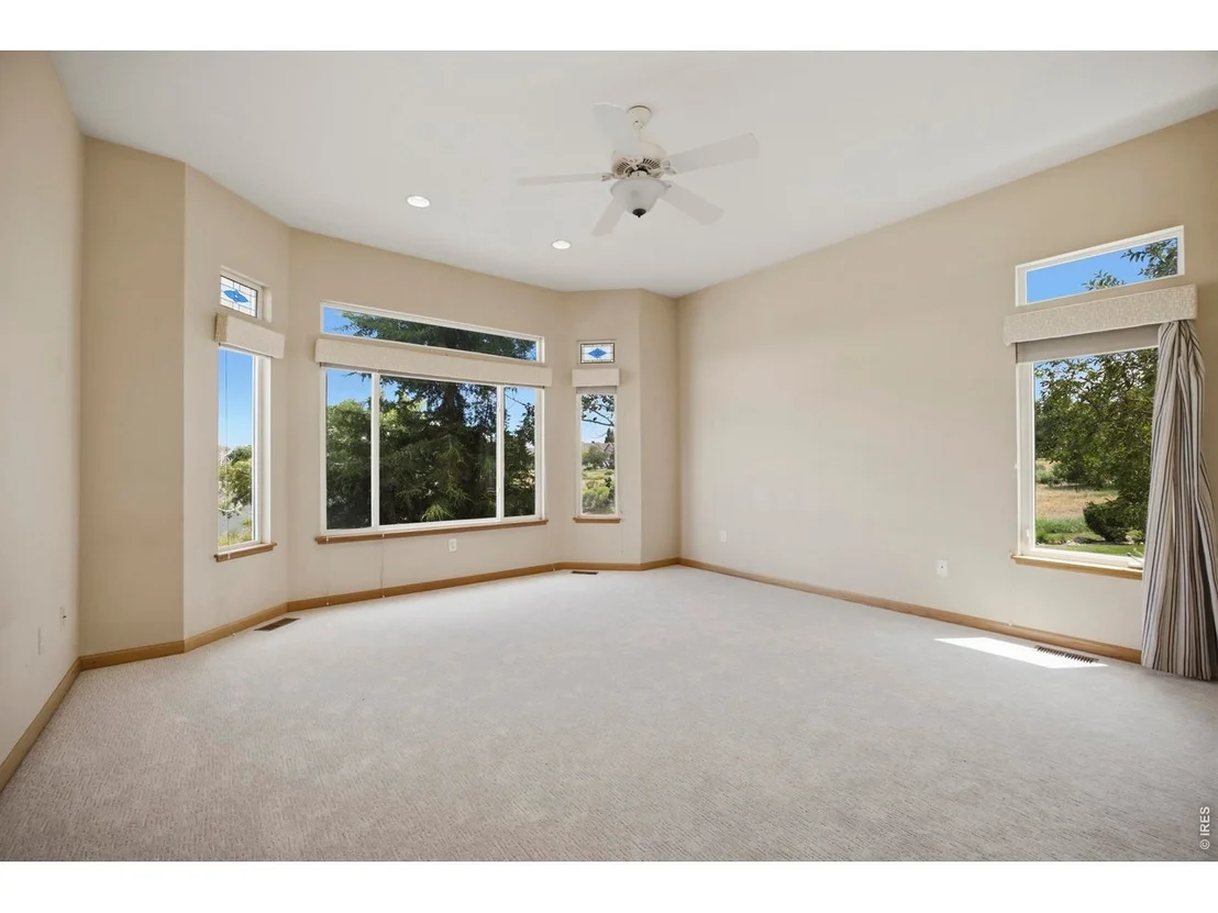 Photo of 535 Lakeside Pl