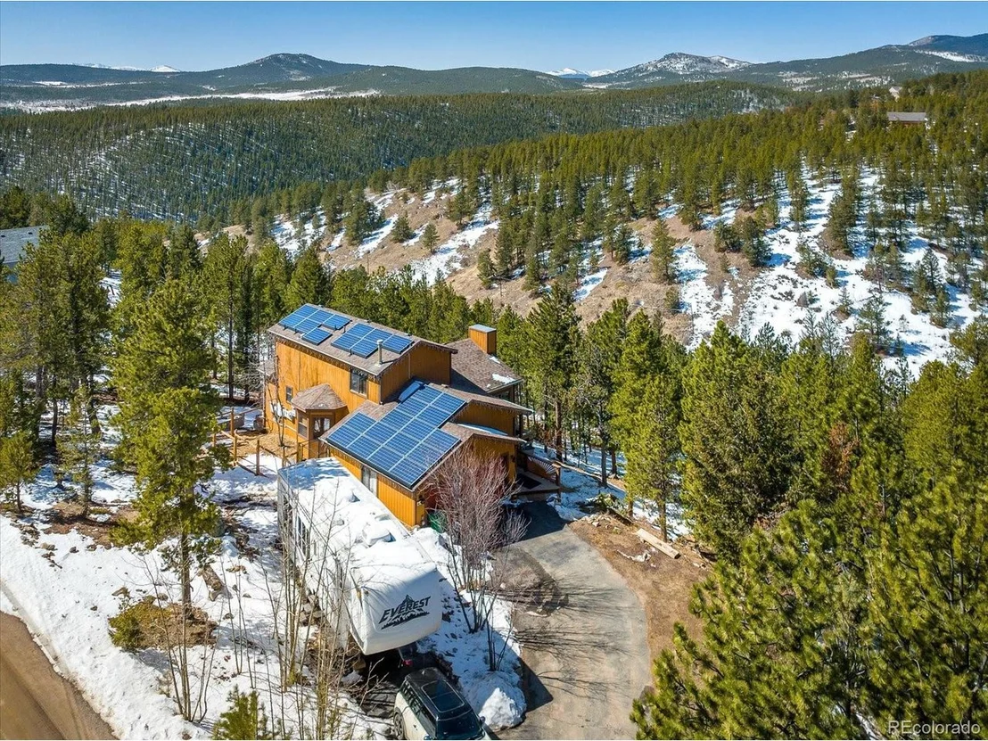 Photo of 261 Evergreen Rd