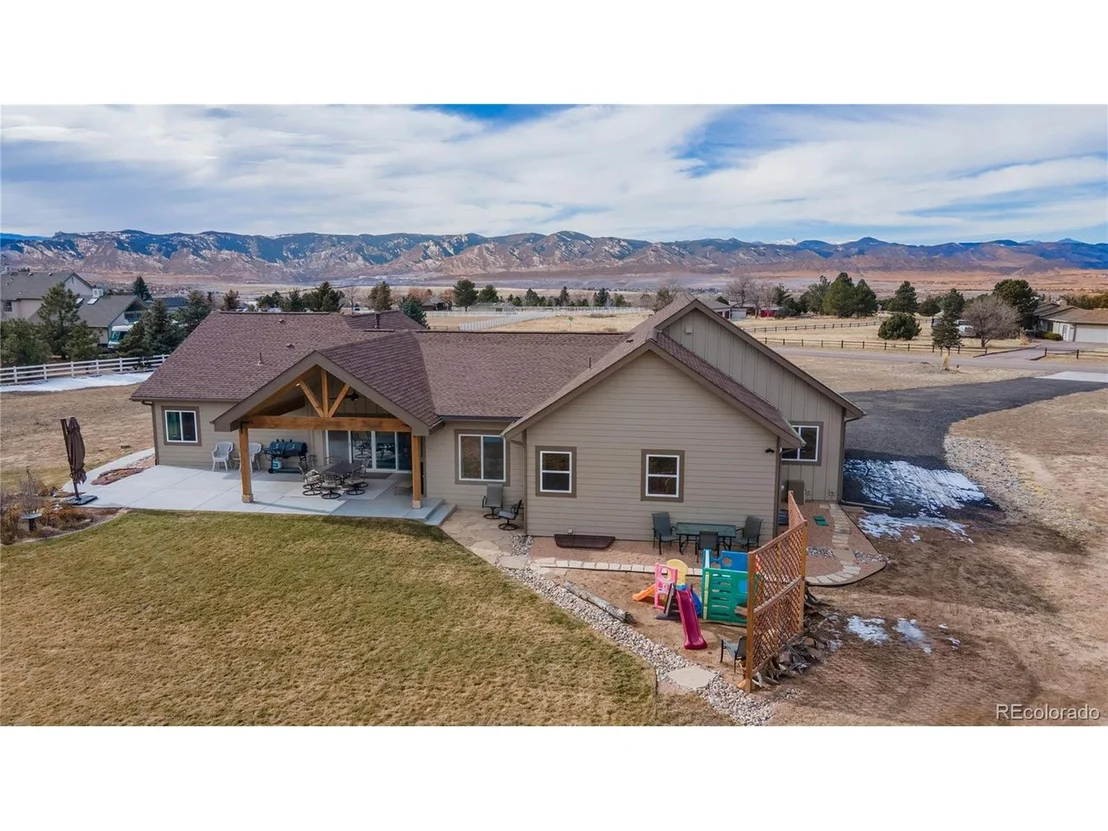 Photo of 6798 Lakeside Cir