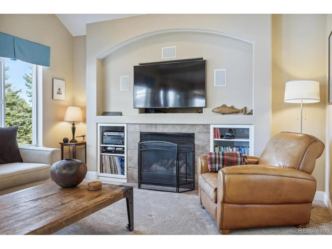 Photo of 6034 Rogers Cir