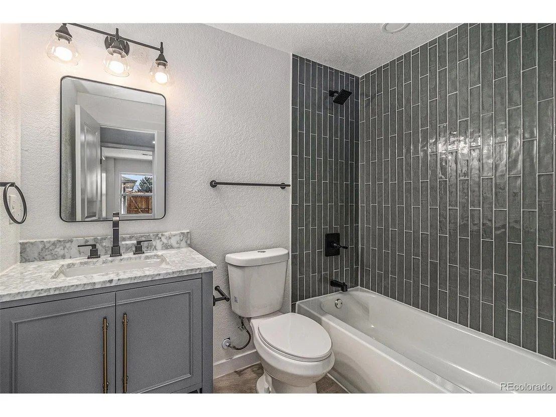 Photo of 6711 Field St