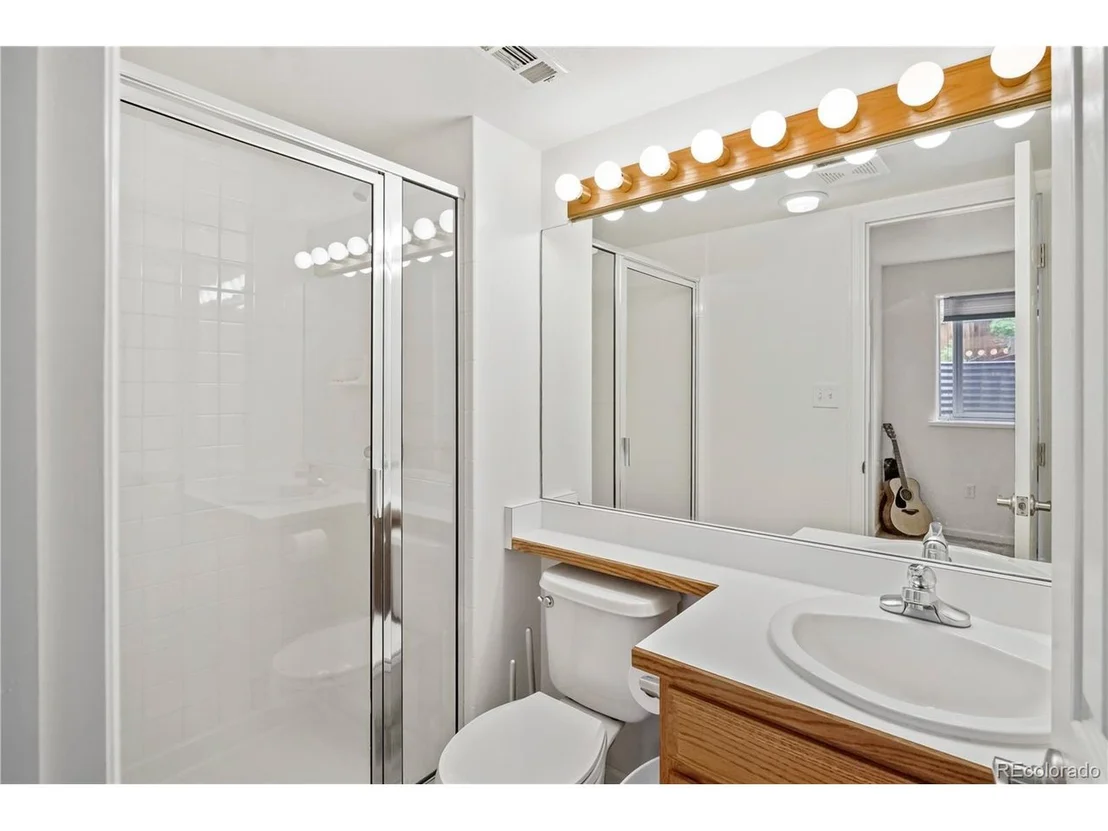 Photo of 2303 Vineyard Pl