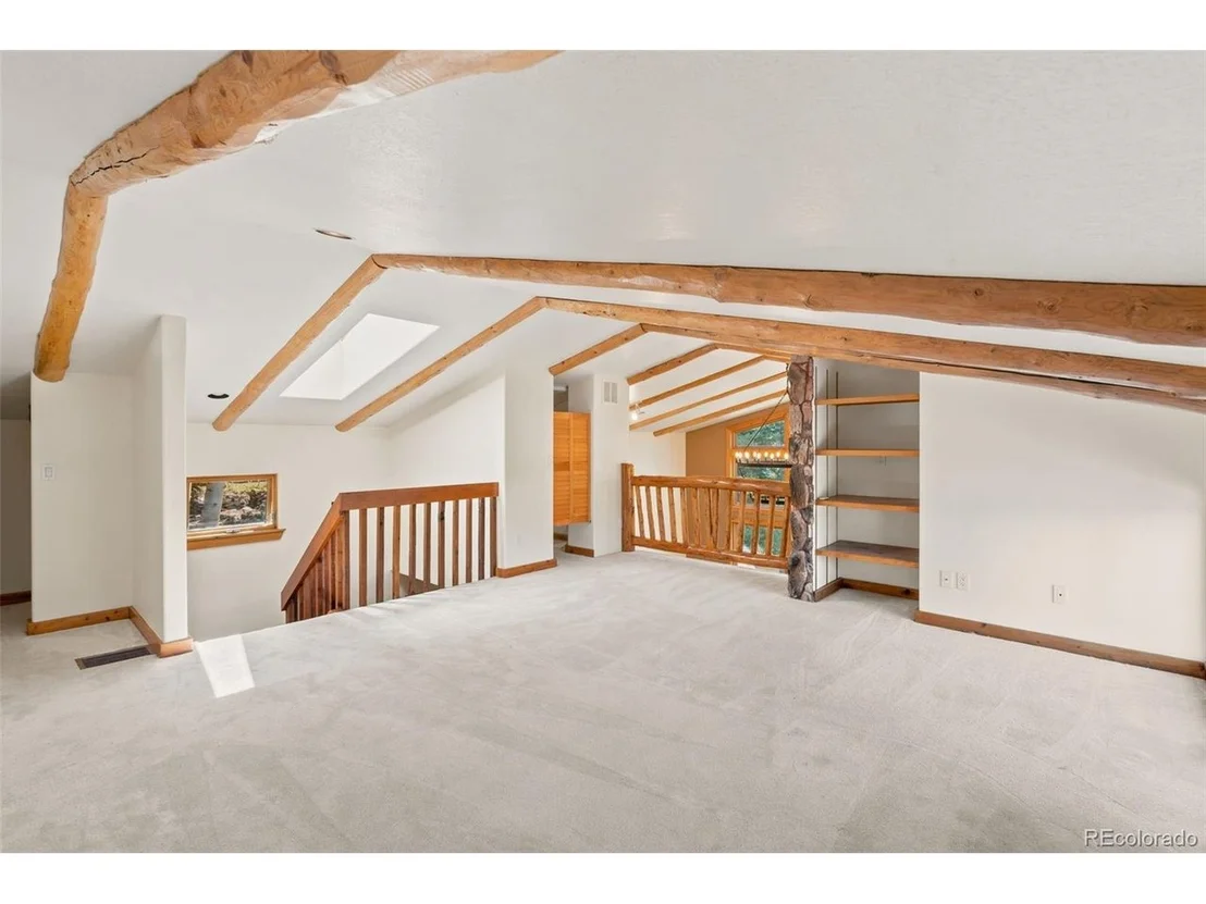 Photo of 231 Fairview Blvd