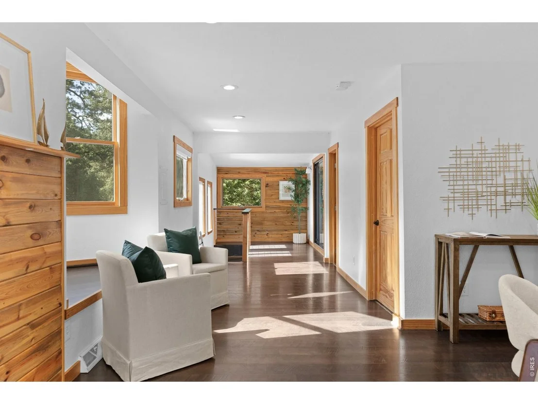 Photo of 1003 Eagle Dr