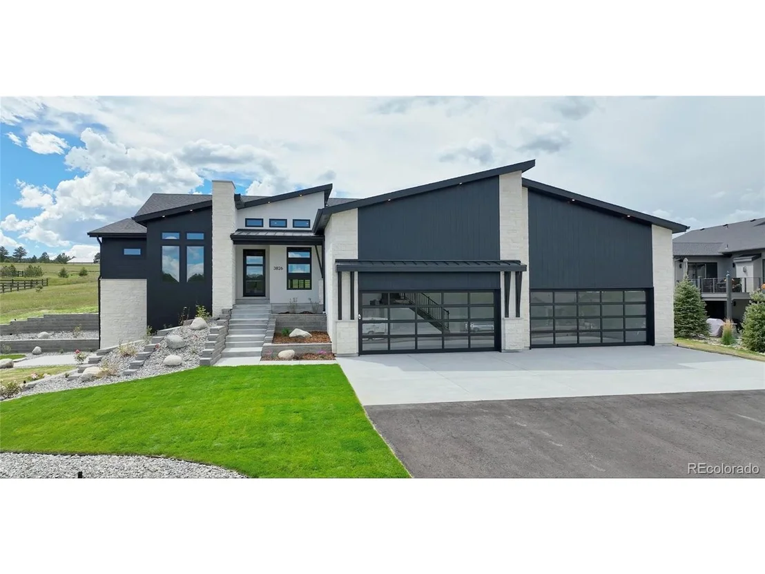 Photo of 3826 Pinehurst Cir