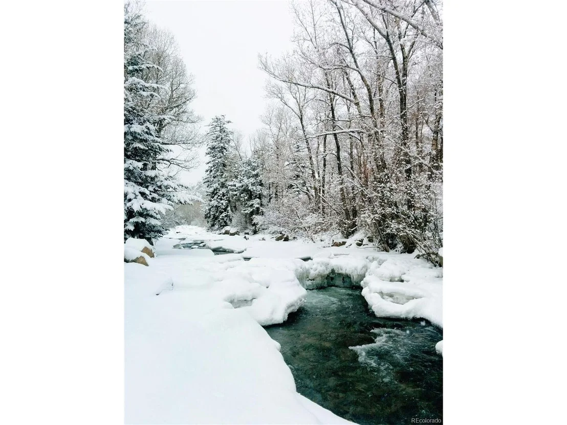 Photo of 123 Silver Lakes Dr