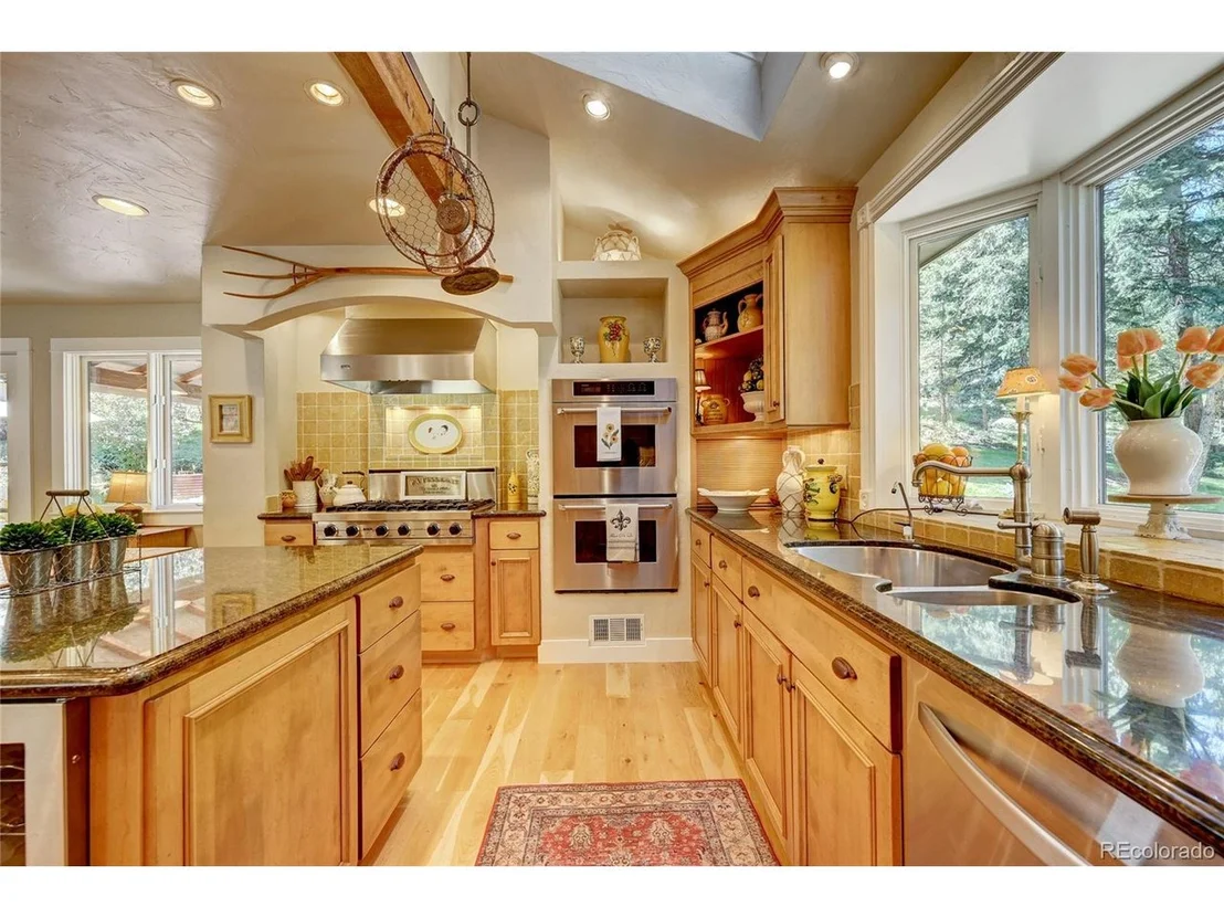 Photo of 5849 High Dr