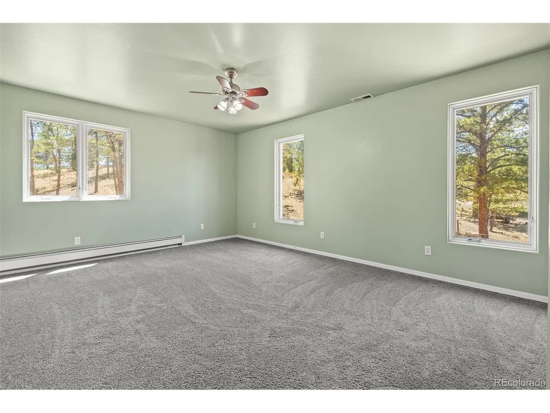 Photo of 114 Ranier Ln