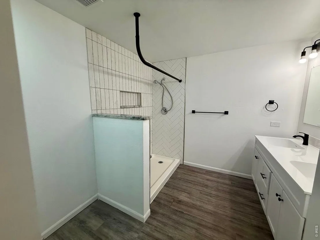 Photo of 459 Stevens Cir