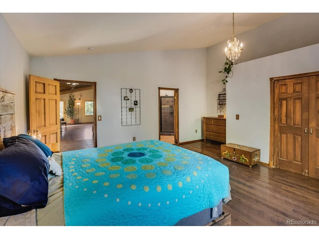 Photo of 11017 Circle Dr