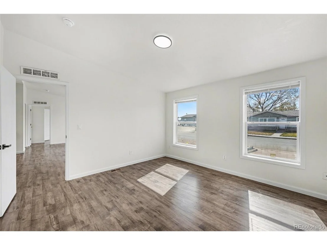 Photo of 70 Jennifer Cir