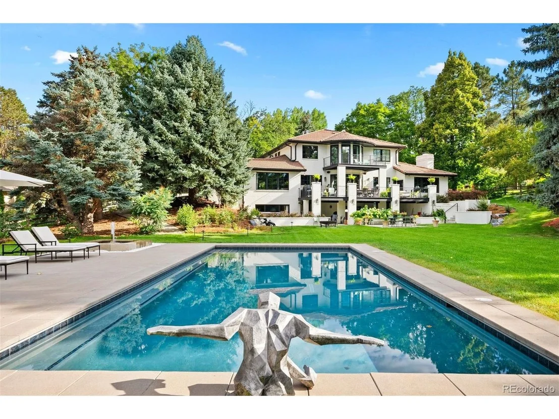 Photo of 5 Cherrymoor Dr
