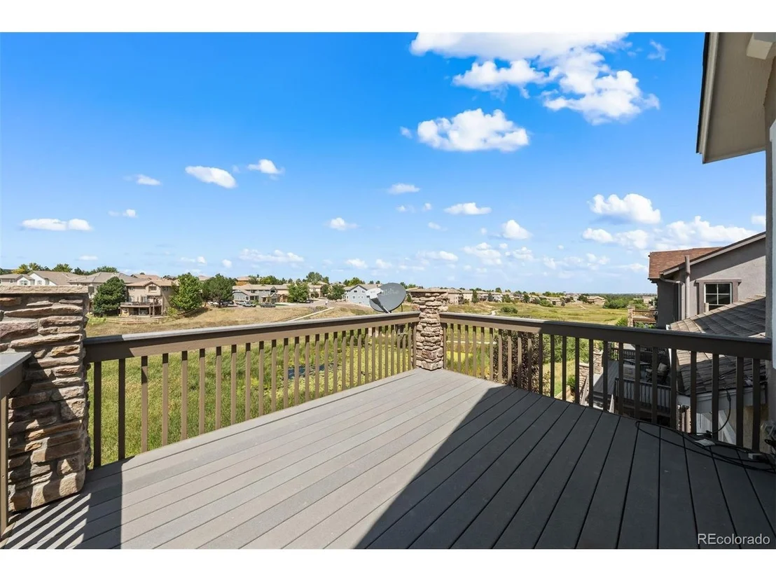 Photo of 10876 Valleybrook Cir