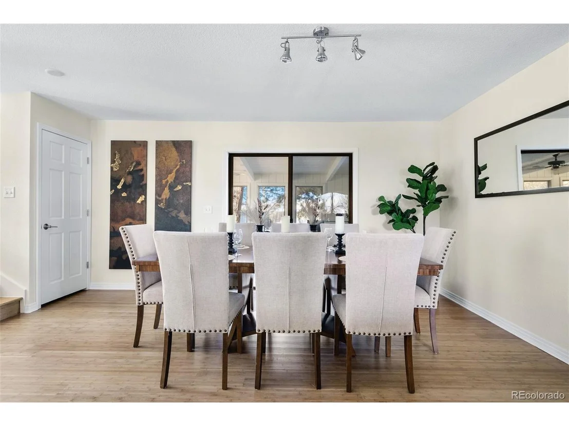 Photo of 6843 Fairview Dr