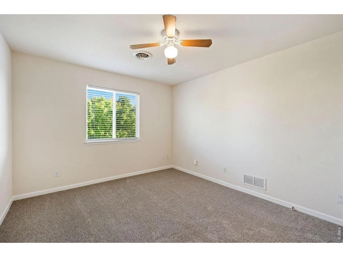 Photo of 52 Lakeview Cir