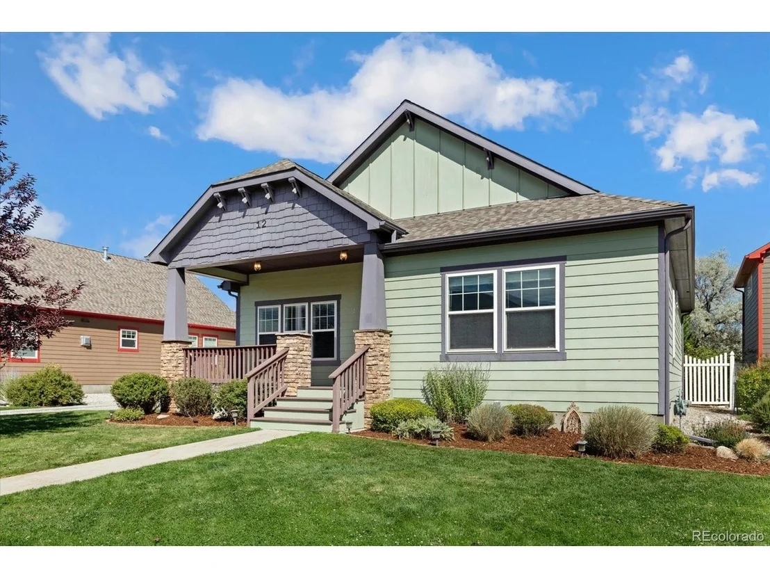 Photo of 12 Trailside Cir