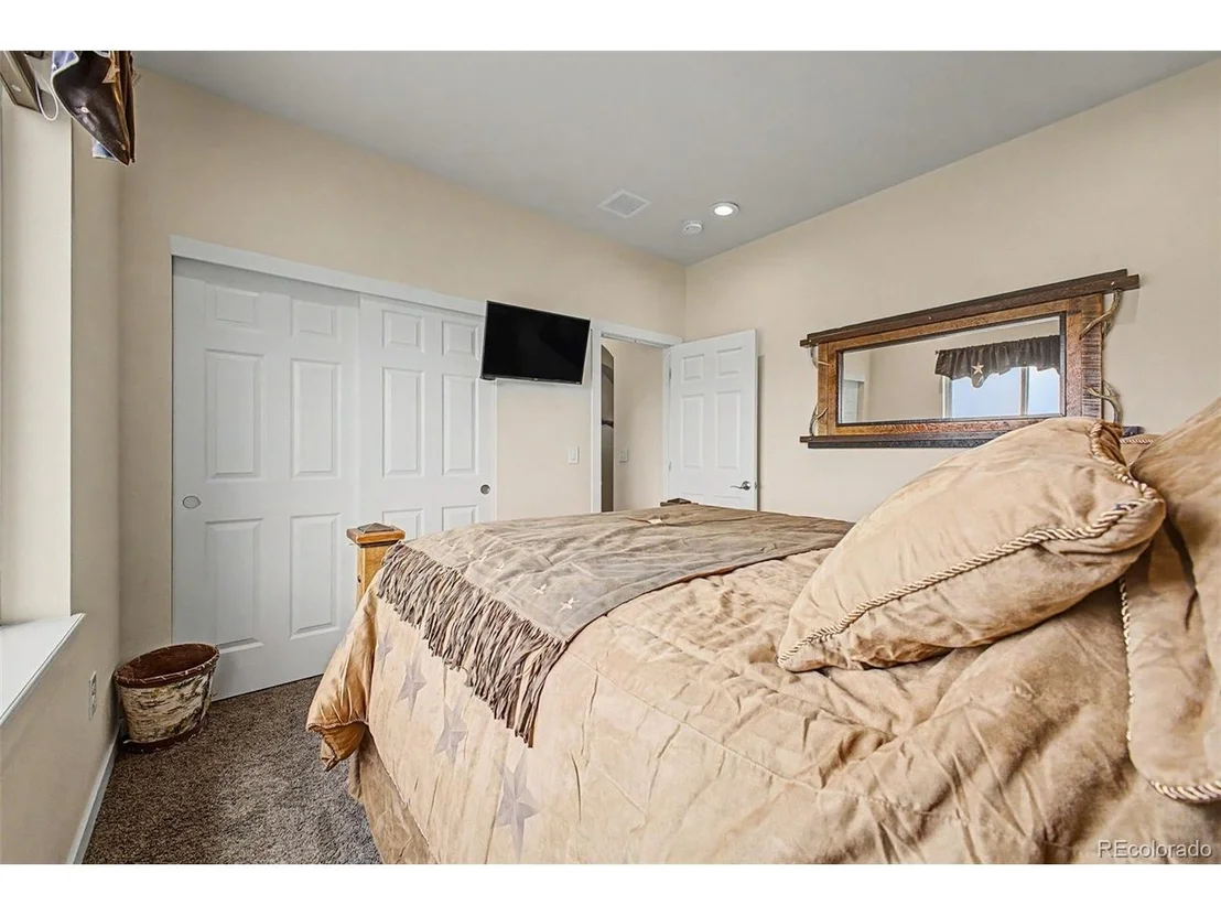 Photo of 540 Remington Dr