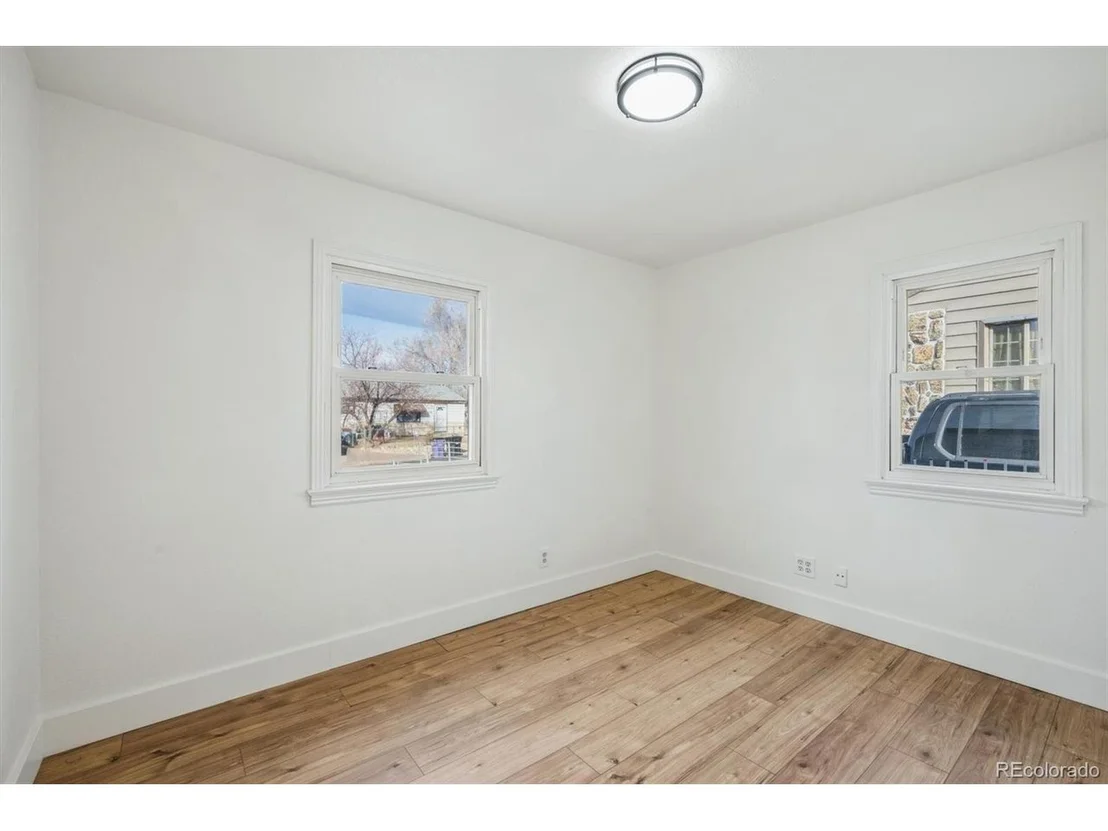 Photo of 936 Meade