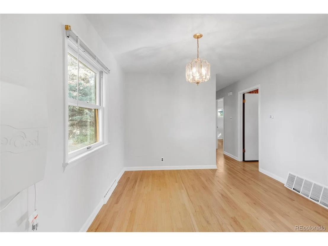 Photo of 1190 5th Ave