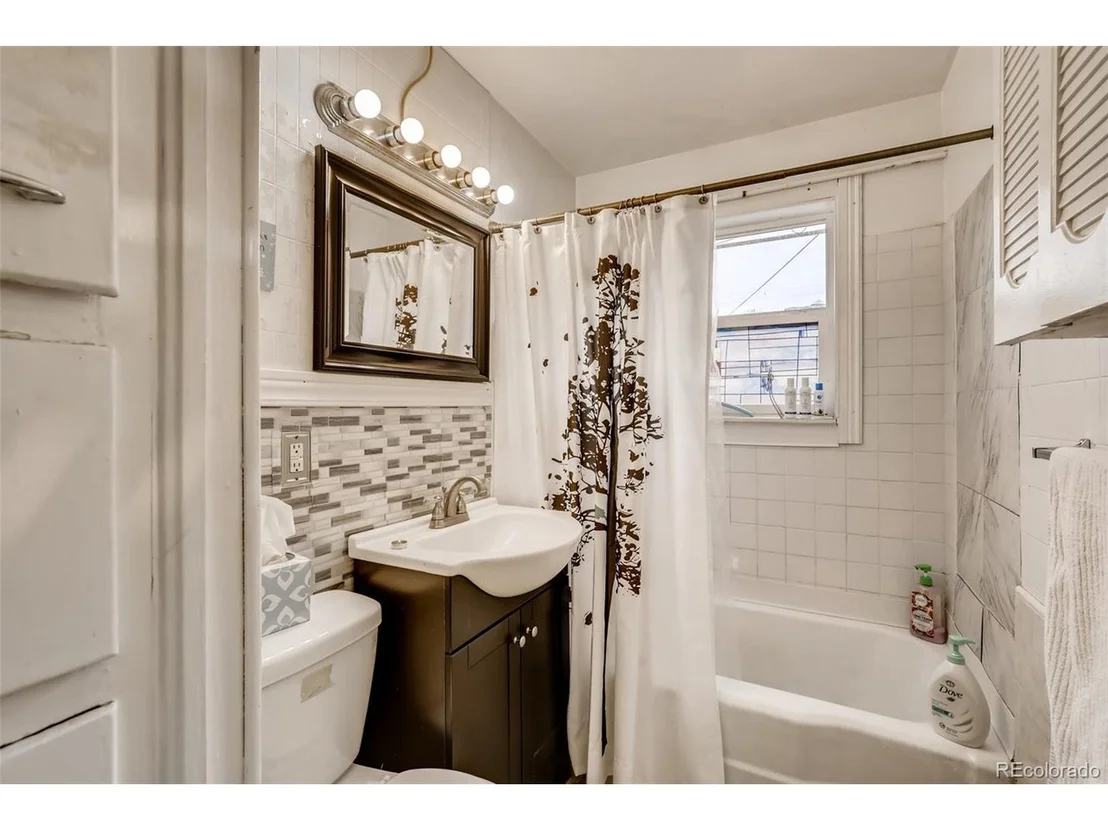 Photo of 1241 Newark St