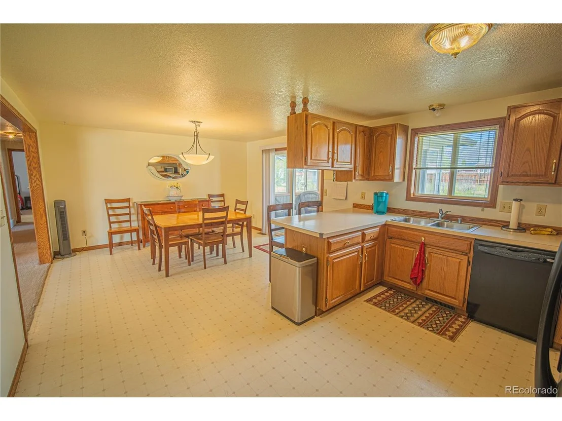 Photo of 172 Robert Dr