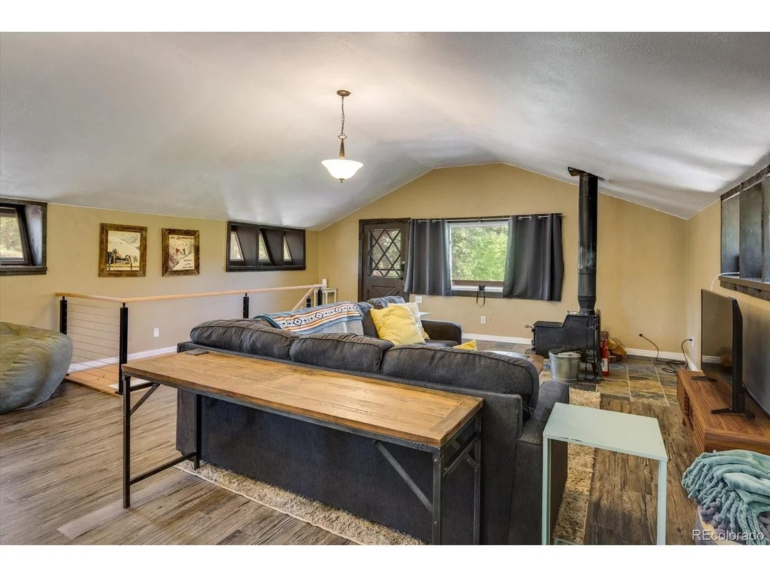 Photo of 463 Pine Glade Rd