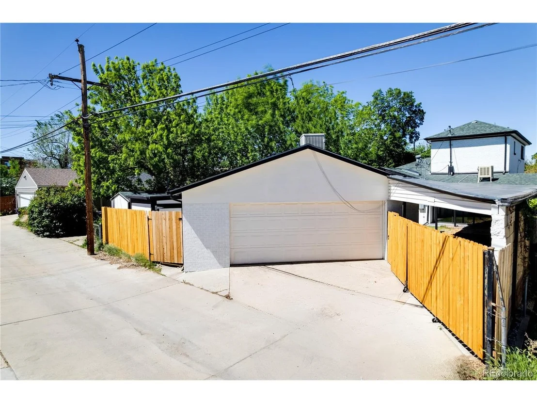 Photo of 3550 Eudora St