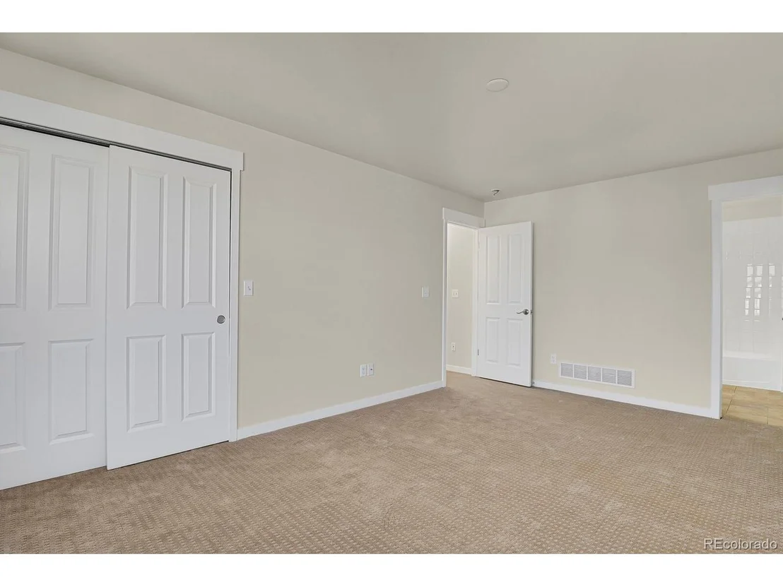 Photo of 3860 Red Deer Trl
