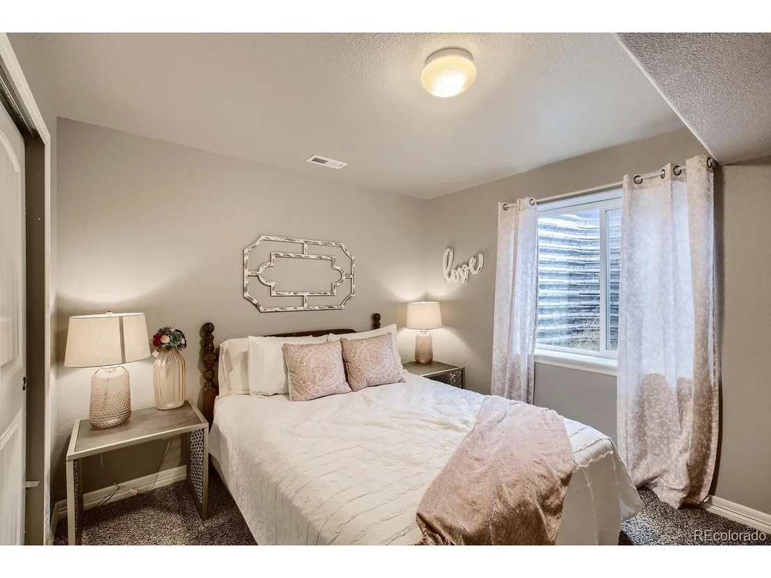 Photo of 514 Mount Rainier St