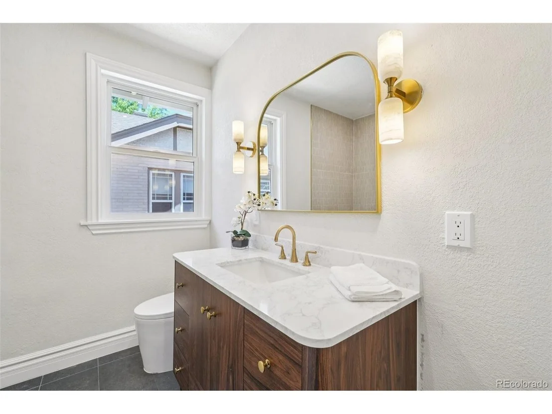 Photo of 4214 King St