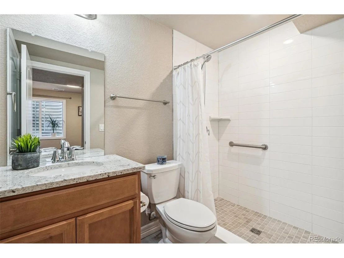 Photo of 10533 Taylor Ave