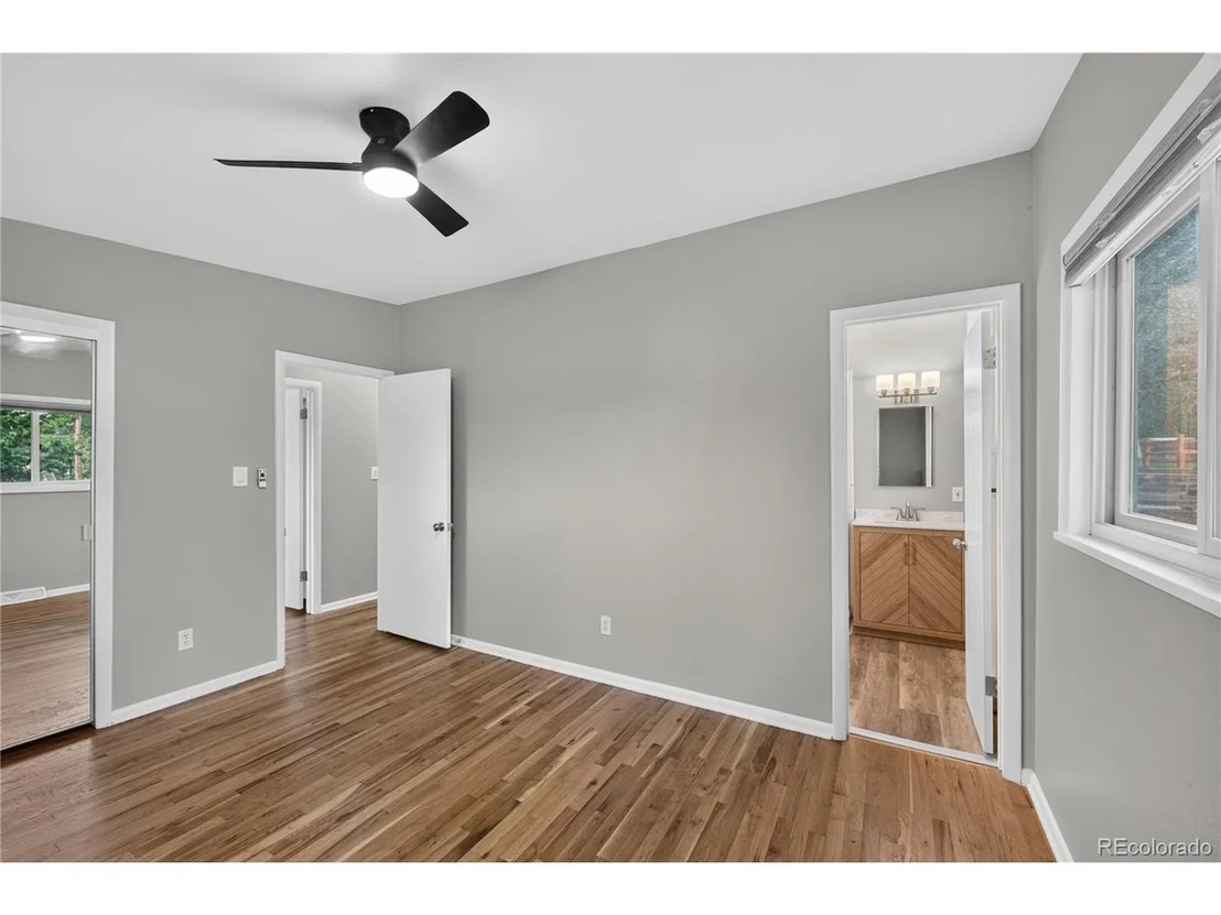 Photo of 4126 E Easter Ave
