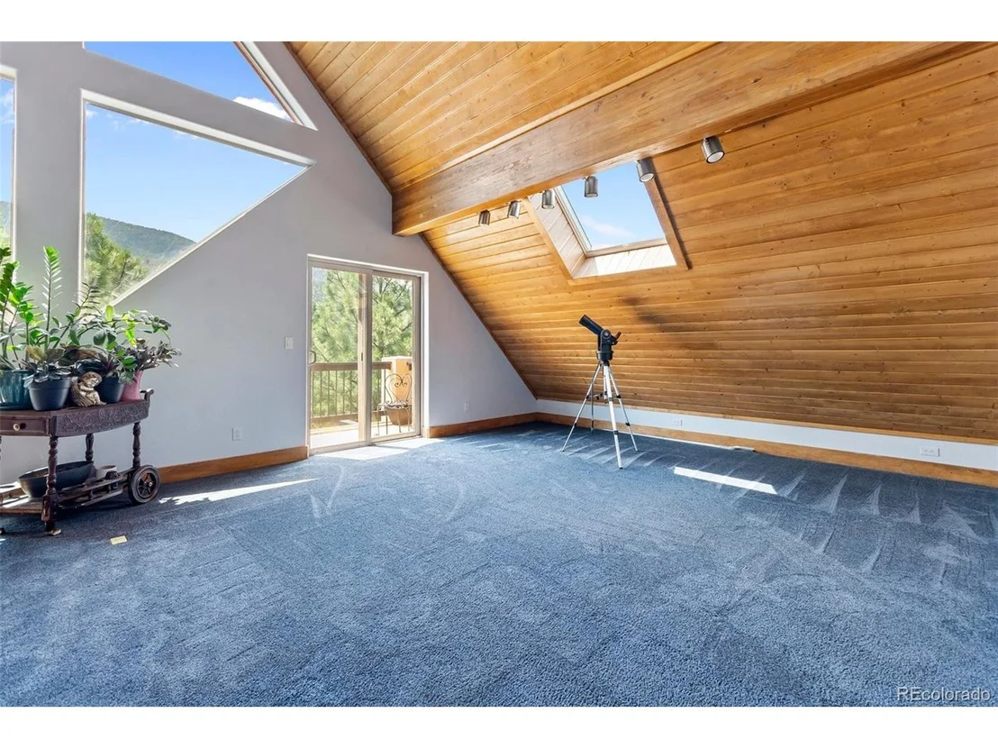 Photo of 4755 Delaware Dr