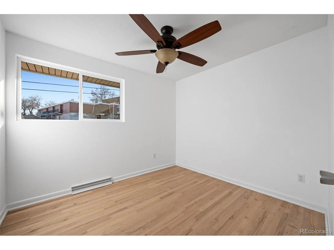 Photo of 9539 Grandview Ave