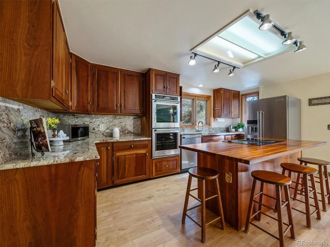 Photo of 33913 Upper Bear Creek Rd