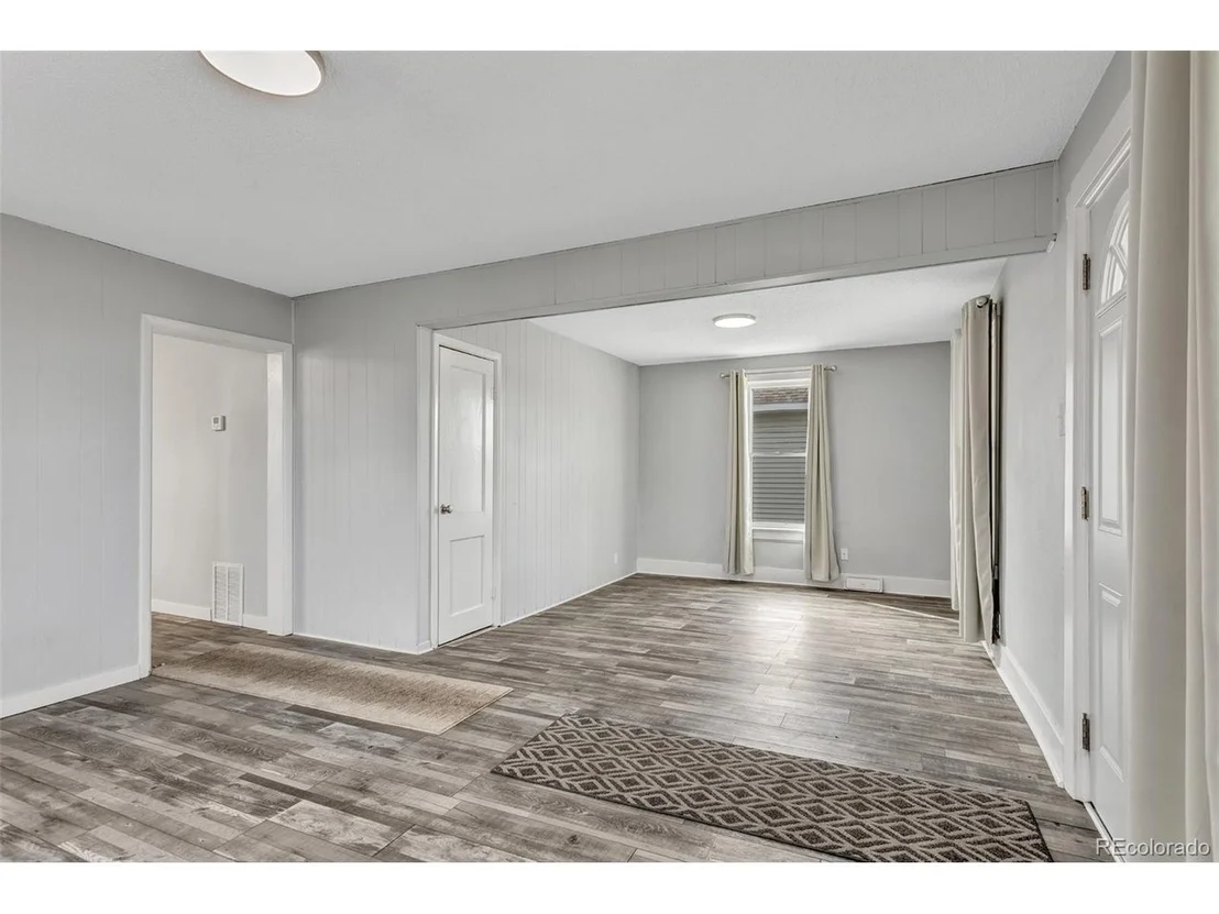 Photo of 423 Phelps St